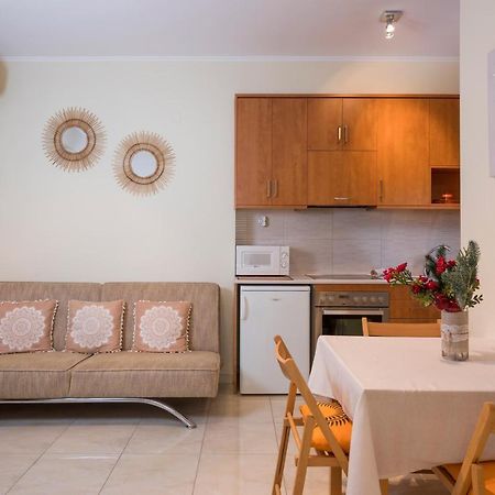 Luxury Coastal Retreat, Mountain View Balcony With Palm Trees & Parking Apartment Chania  Exterior photo